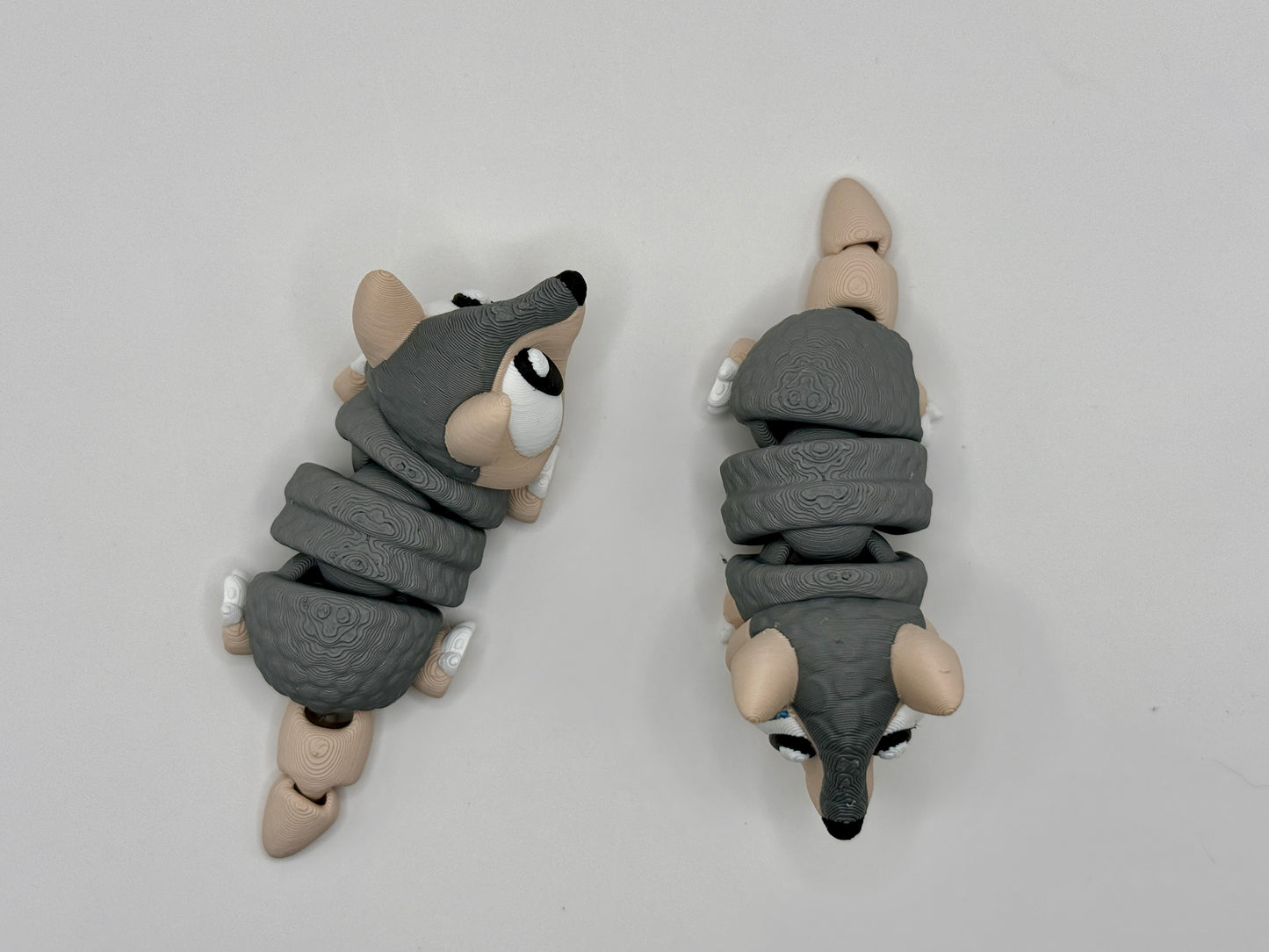 Prairie Pals Armadillo 3D printed mini animal toy
Small articulated armadillo fidget toy made from PLA
Prairie Pals Armadillo toy made in Oklahoma
Realistic color 3D printed armadillo collectible
Small 3D printed animal lover gift Prairie Pals Armadillo
