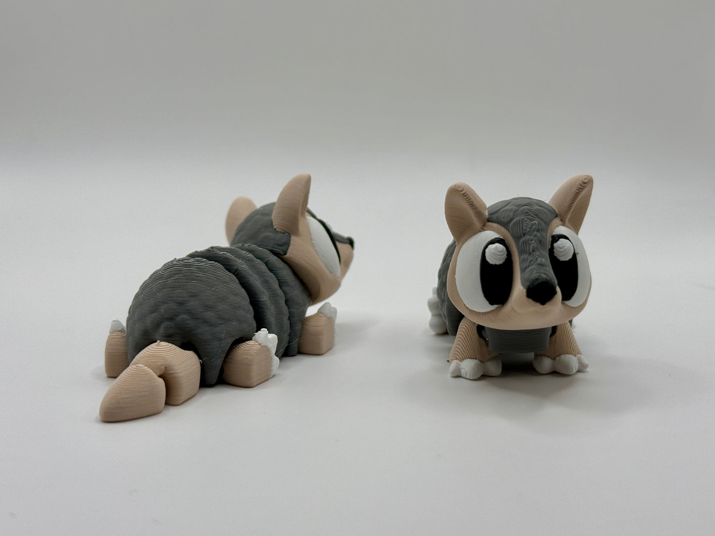 Prairie Pals Armadillo 3D printed mini animal toy
Small articulated armadillo fidget toy made from PLA
Prairie Pals Armadillo toy made in Oklahoma
Realistic color 3D printed armadillo collectible
Small 3D printed animal lover gift Prairie Pals Armadillo